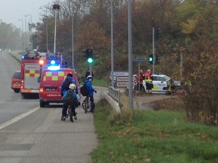 Knallertkører kvæstet i ulykke