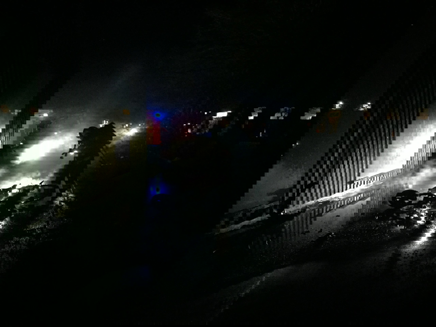 Knallert stukket i brand bagved Fakta på Vejlevej