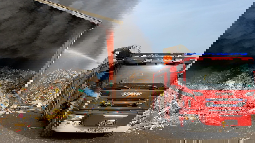 Brand i affaldsoplag på Nordre Kobbelvej