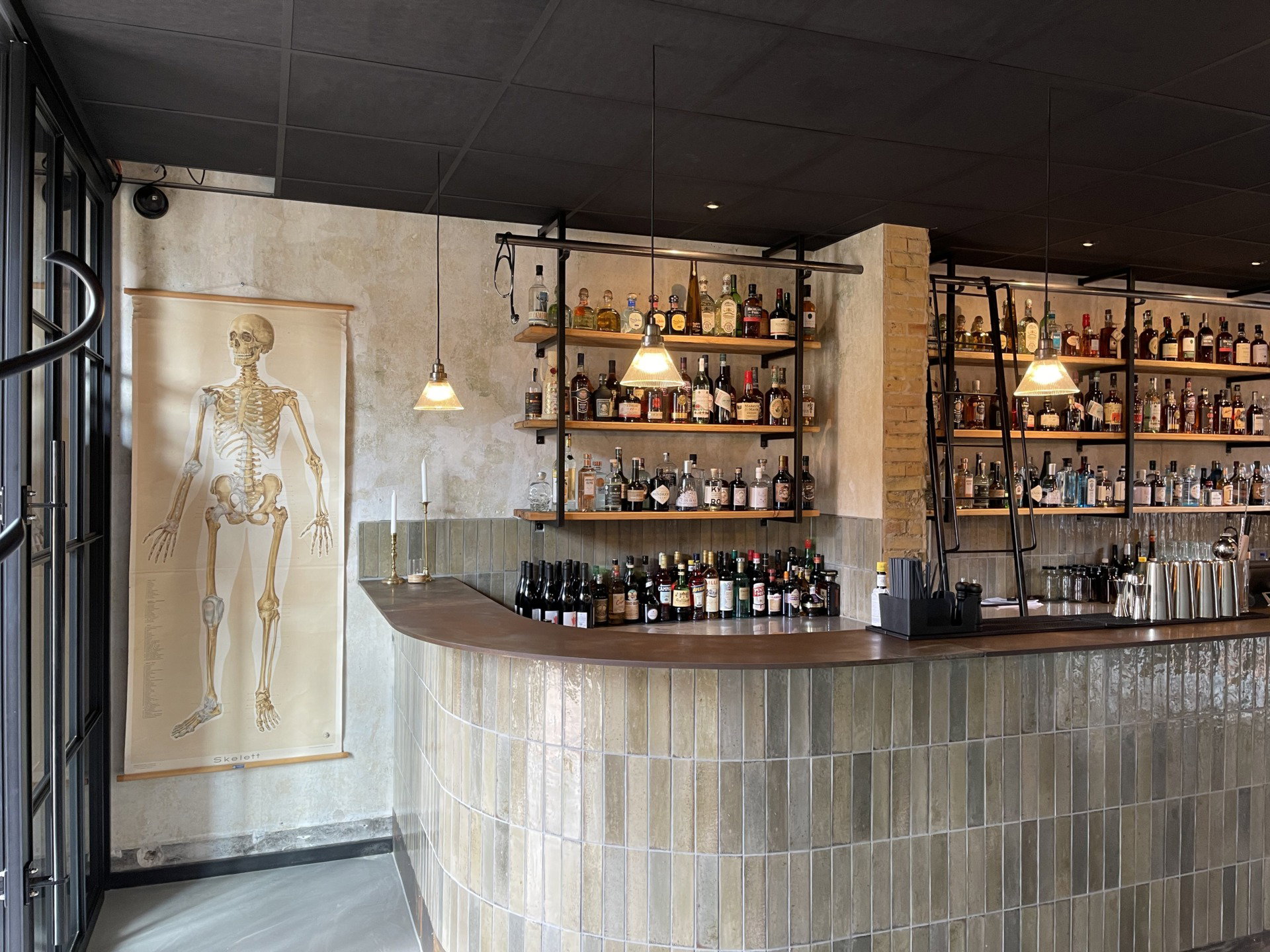 Ny cocktail og vinpub åbner i Fredericia i dag