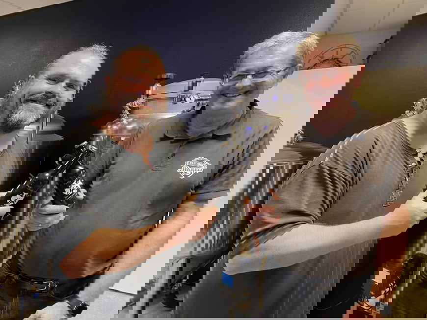 Lokal fadøl - og Rockmusik i lange baner